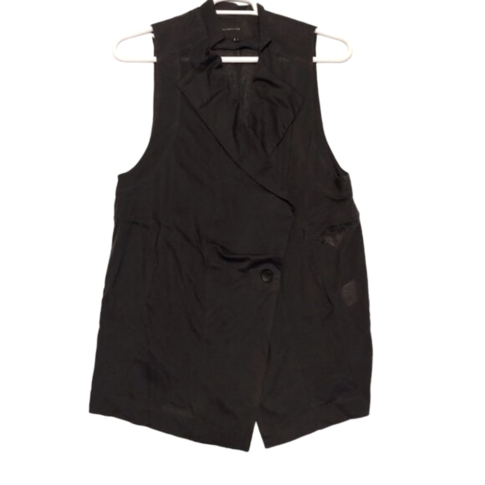 Kai-aakmann Neiman Marcus Women's Black Sleeveless‎ Button Front Vest Size S